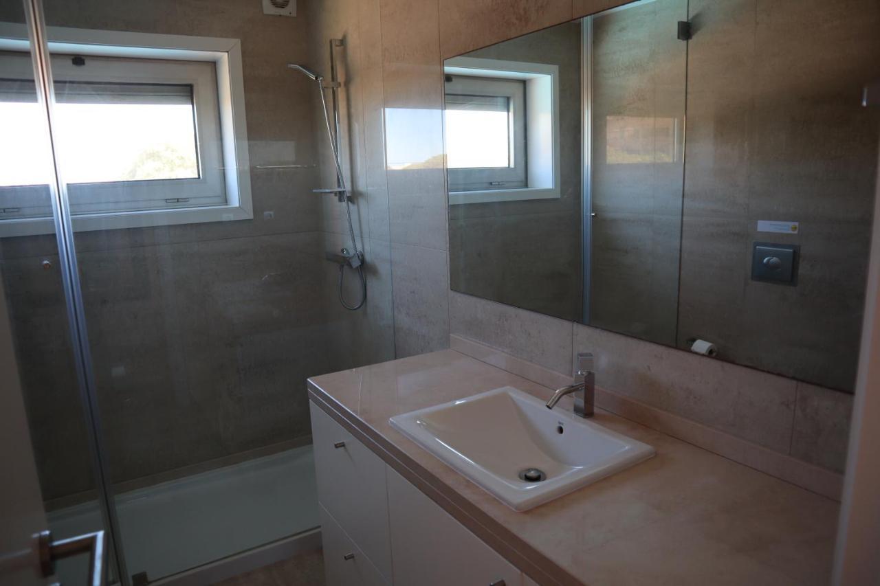 Villa Dos Salgados, 5Bdr, Beach Front, Near Salgados Golf Club Guia  Exterior photo
